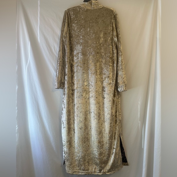 Panache Velvet Duster - Picture 2 of 6